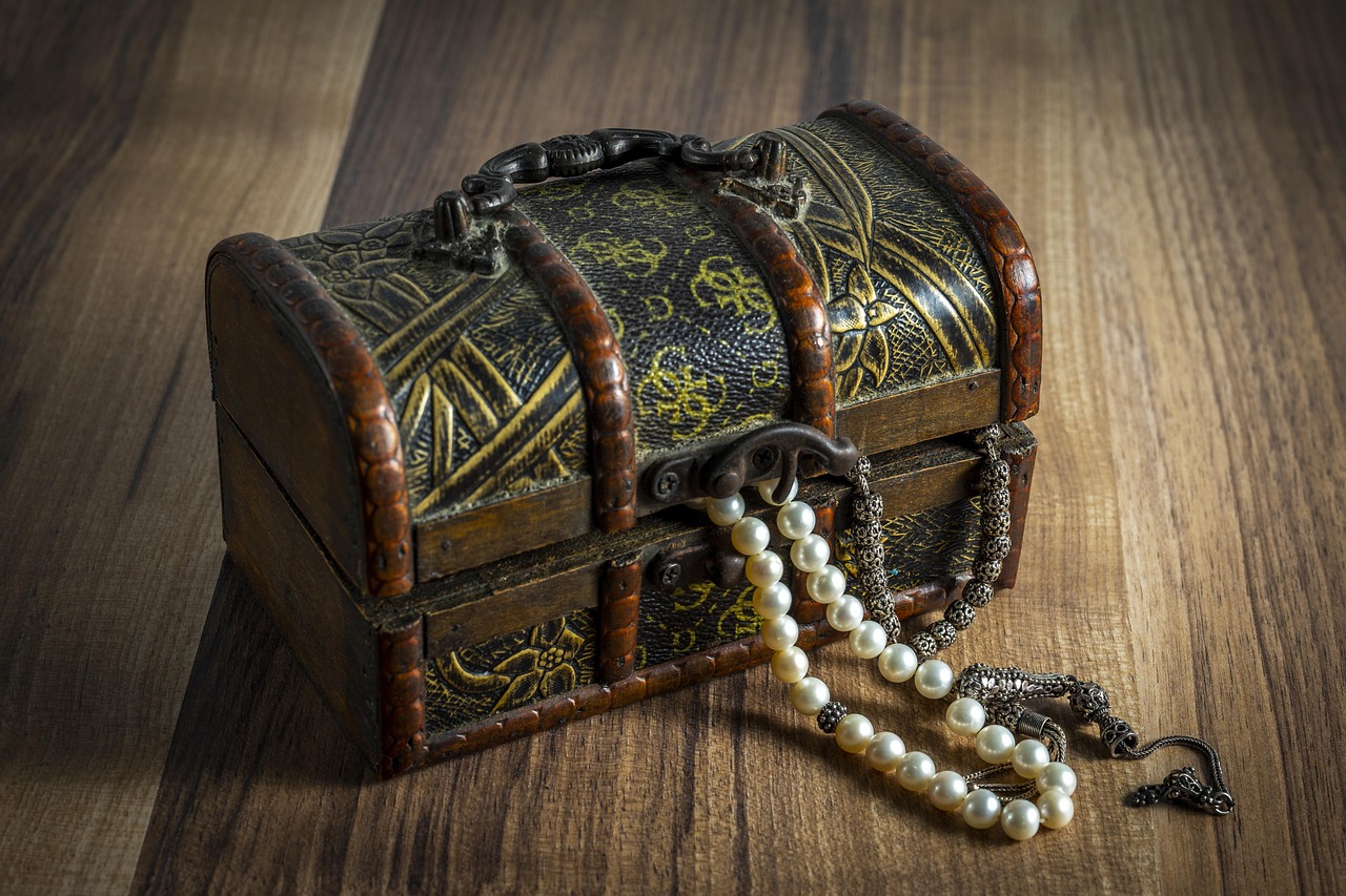 хранить украшения