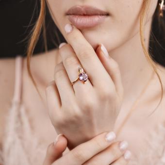 Beautiful women's ring, russian red gold 585, with amethyst and zirconia, weight approx. 2,8 gr.