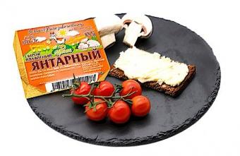 Burjonka Schmelzkäse "Jantarnyj" mit Champignons 45% Fett, 100g