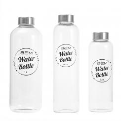 BEM Water Bottle - Trinkflasche mit Edelstahldeckel und schwarzer Hülle