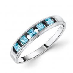 Изысканное женское кольцо из серебра 925 пробы с фианитами