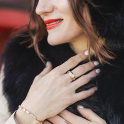 Beautiful women's ring, russian red gold 585, with zirconia 