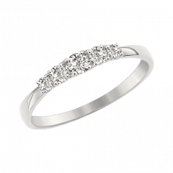 Oчаровательное женское кольцо из белого золота 585 пробы с фианитами Swarovski, вес ≈ 1,3 гр. 