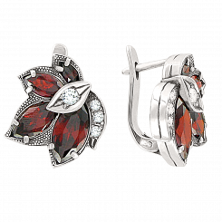 Earrings in 925 silver, with 8 garnets and 8 zirconia, height approx. 21 mm