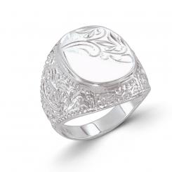 Великолепное мужское кольцо из серебра 925 пробы.