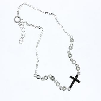 Привлекательный браслет из серебра 925 пробы, с крестиком и фианитами, длина креста ≈ 10 мм, с регулируемой длиной ≈ 17-19 см.