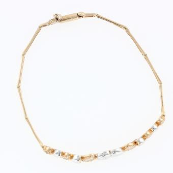 Zartes Armband mit Herzen aus Gelbgold 585, mit 48 Zirkonia, Länge ca. 19 cm, Gewicht ca. 6,09 g.