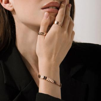 Ladies' ring in rose gold 585 with a relief surface in a modern design