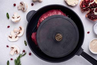 Набор BriZoll: сковорода-гриль и пресс-крышка из высококачественного чугуна