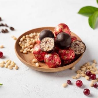 Сибирский кедр Грильяж из кедрового ореха с клюквой, 120г