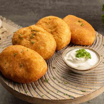 BARIN Piroschki - yeast dumplings with white cabbage, deep-frozen, 450 g (pack of 4)