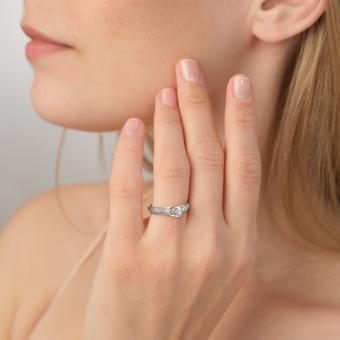 Wunderschöner Damenring aus Weißgold 585 mit Zirkonia - Durchmesser ca. 5 mm