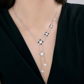 Колье из серебра 925 пробы с фианитами и эмалью, длина ≈ 40-45 см 