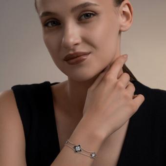 Браслет, серебро 925 пробы, c фианитами и эмалью, длина ≈ 18 см, 19 см