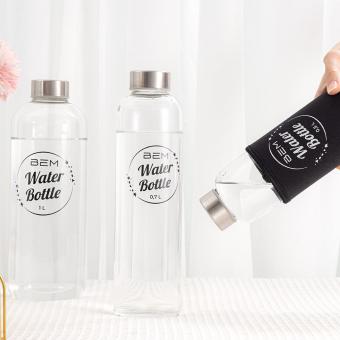 BEM Water Bottle - Trinkflasche mit Edelstahldeckel und schwarzer Hülle
