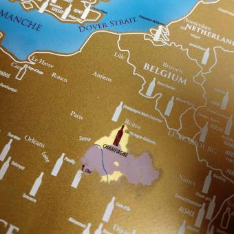 Scratch map "Wine regions in Europe" in tube (42x30cm, English)