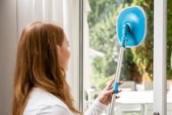 SmartMop Pro – Wassersparendes Trenn-System mit Reinigungsbürste & Drehfunktion