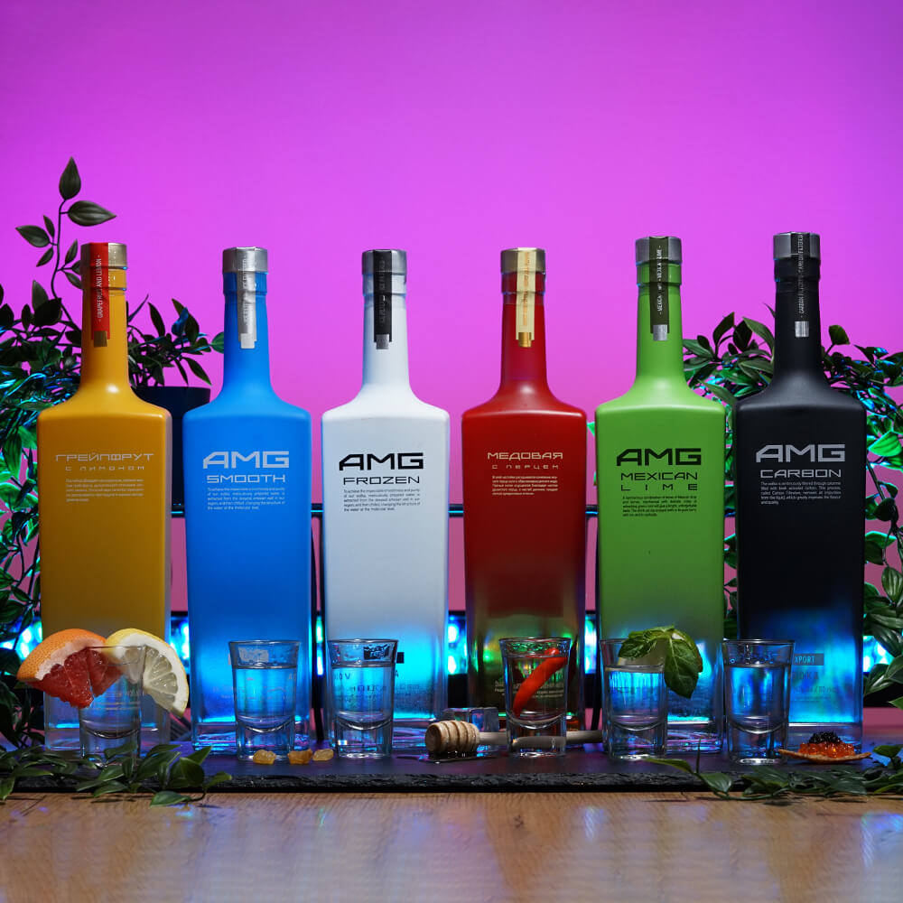 Feiertage AMG Exklusiv SET Premium Vodka mit verschiedenen Geschmacksrichtungen Vol. 35-40%, 6 x 0,7L